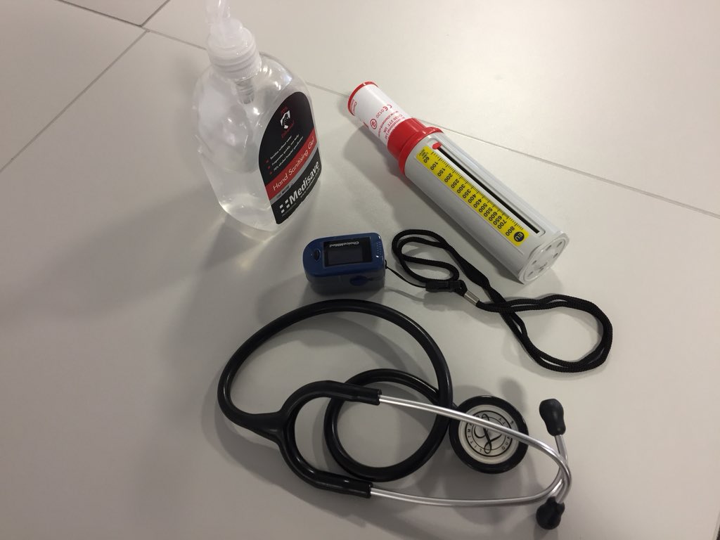 mwbstyles's tweet photo. Getting ready to do respiratory exams, stethoscope, pulse oximeter and peak flow at the ready #ATAMUC @cppeengland @L__May https://t.co/2RbGVQy0gD