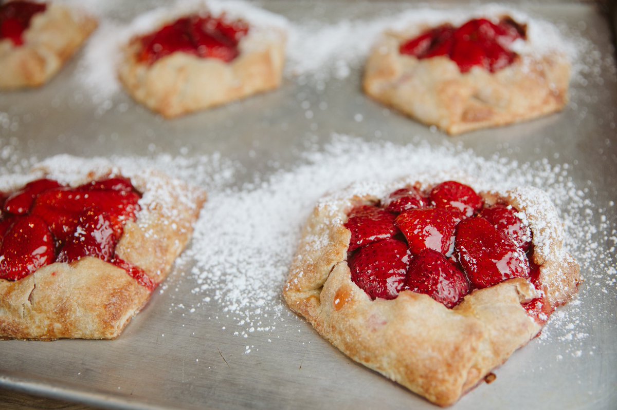 SugarLeafTreats's tweet photo. What bakery item makes you most think of Sugar Leaf? #Desserts #Bakery #Branson #StrawberryTarts #TurtleCheesecake #CampfireCookie #Keylime
We are currently ranked 11th in the country for Sweetest Bakery in America. Click the link below to vote
https://t.co/fYc6rW15Jj https://t.co/2SjBoxyrQn