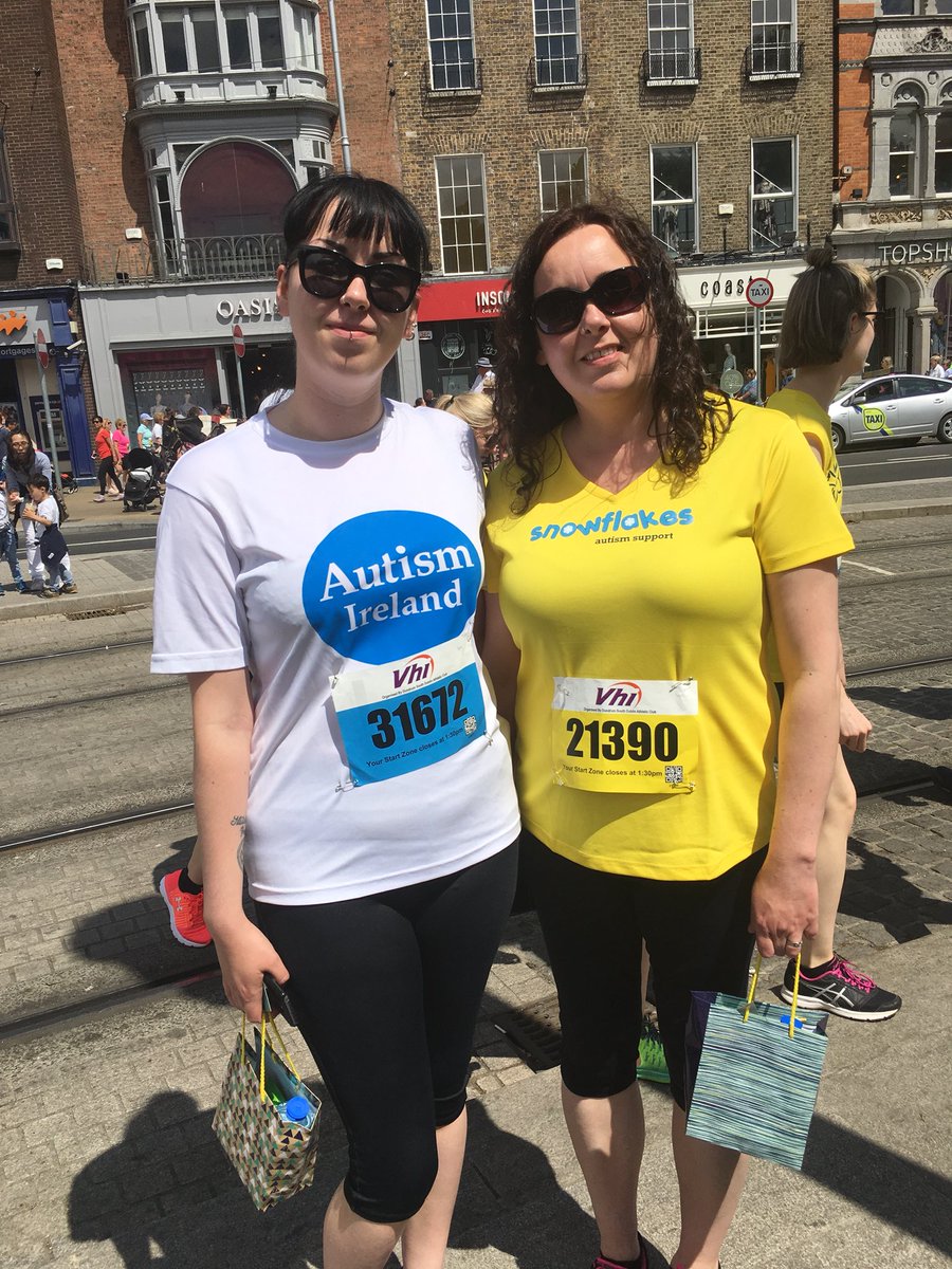 Good luck ladies , lots of different charities supporting Autism 💙 snowflakes_asd #VhiWMM