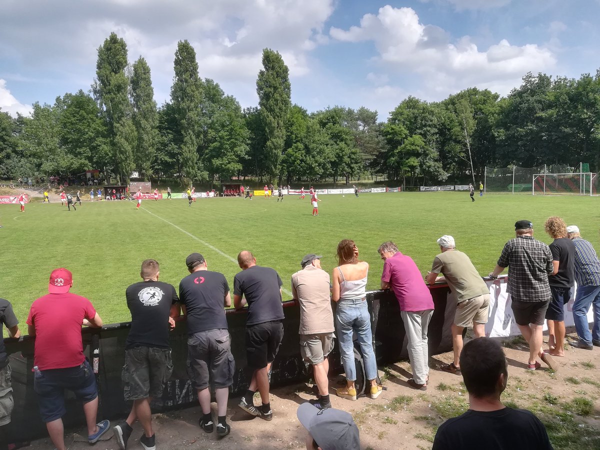 Anpfiff. Endlich wieder #rotersternleipzig