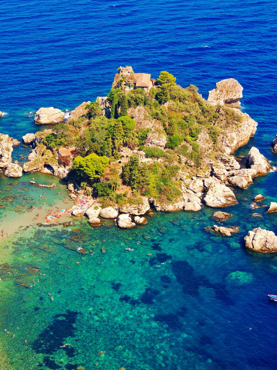 mundolandscapes's tweet photo. Isola Bella,Taormina,Sicily-Italy. #naturelovers #landscapes #Sicilia #travels #LikeItaly #viaggiare #sumer2018
More at https://t.co/6bdS0BJckd https://t.co/Asg8ImFgEU