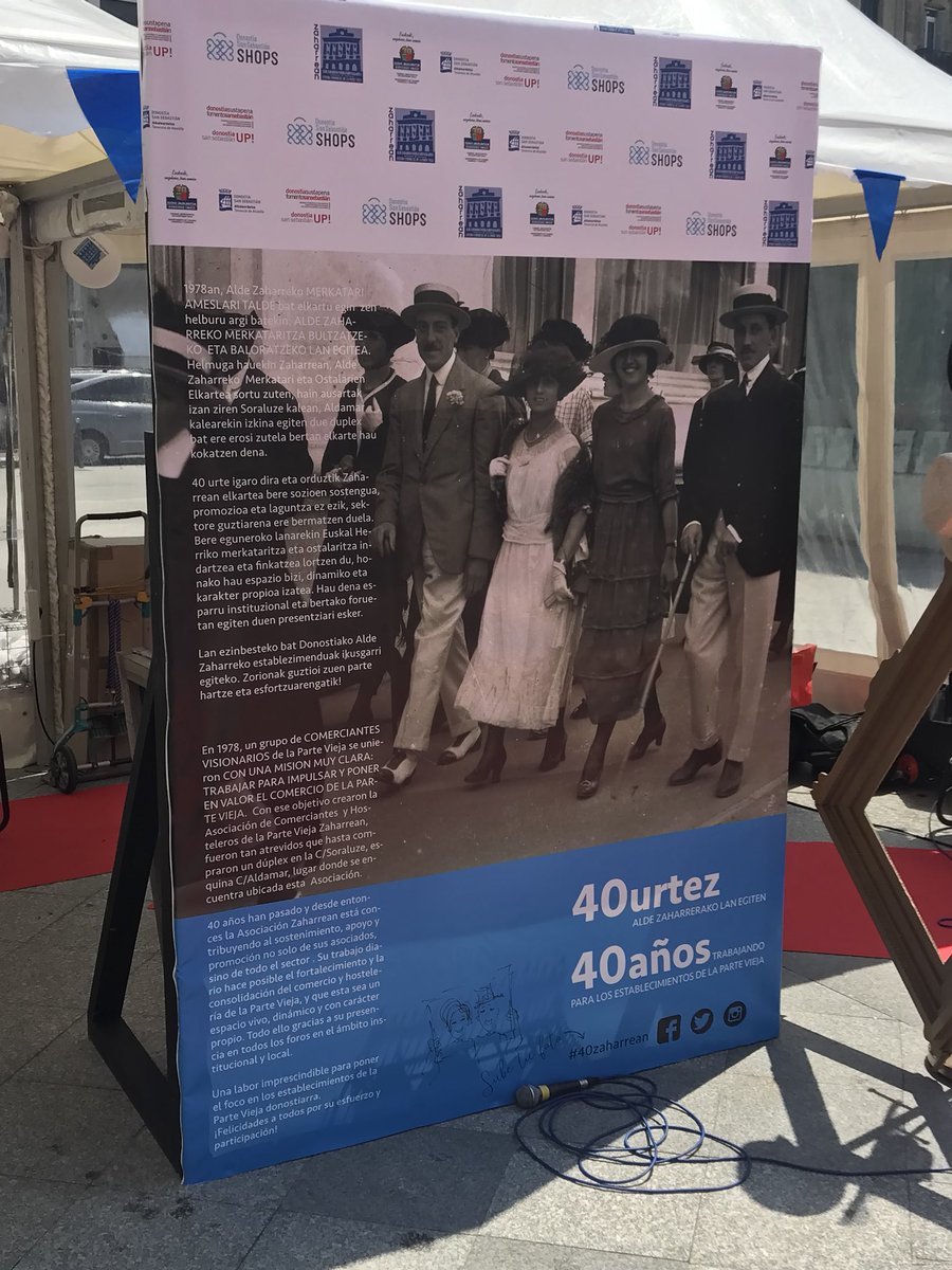 JEAndradesG's tweet photo. Merecidisimo homenaje a los fundadores de @zaharrean 40 años trabajando por el #ComercioLocal de San Sebastián, 40 años trabajando por #NuestroComercio ZORIONAK!!!!!! https://t.co/DUS9fdbMt7