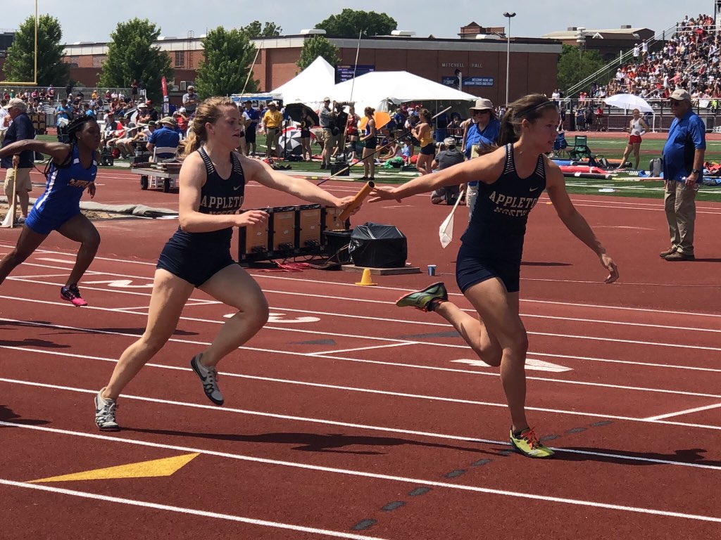 ANGBB_Pics's tweet photo. Entered w/the 15th fastest time &amp; left with a spot on the podium. 5 straight races setting the school record. Wow what a ride! @Gabbynicole81 @karibrekke2 Ireland Budiac @taylor_sieg @ANTrackandField https://t.co/Kp4mgW7O56