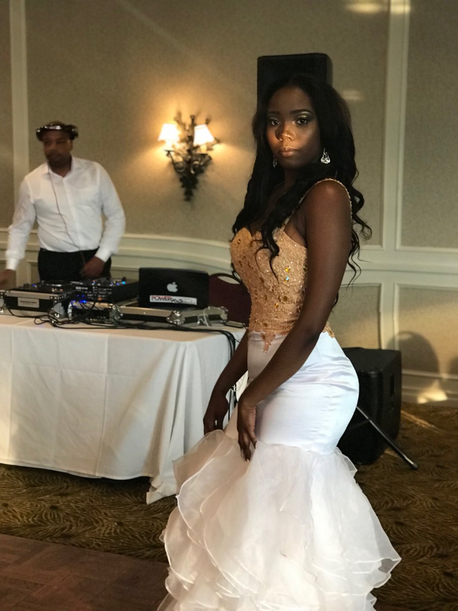 drunkoffrenii's tweet photo. the real will ride. the fake will divide. -late prom pic- #promflow https://t.co/nShJYBpdjX