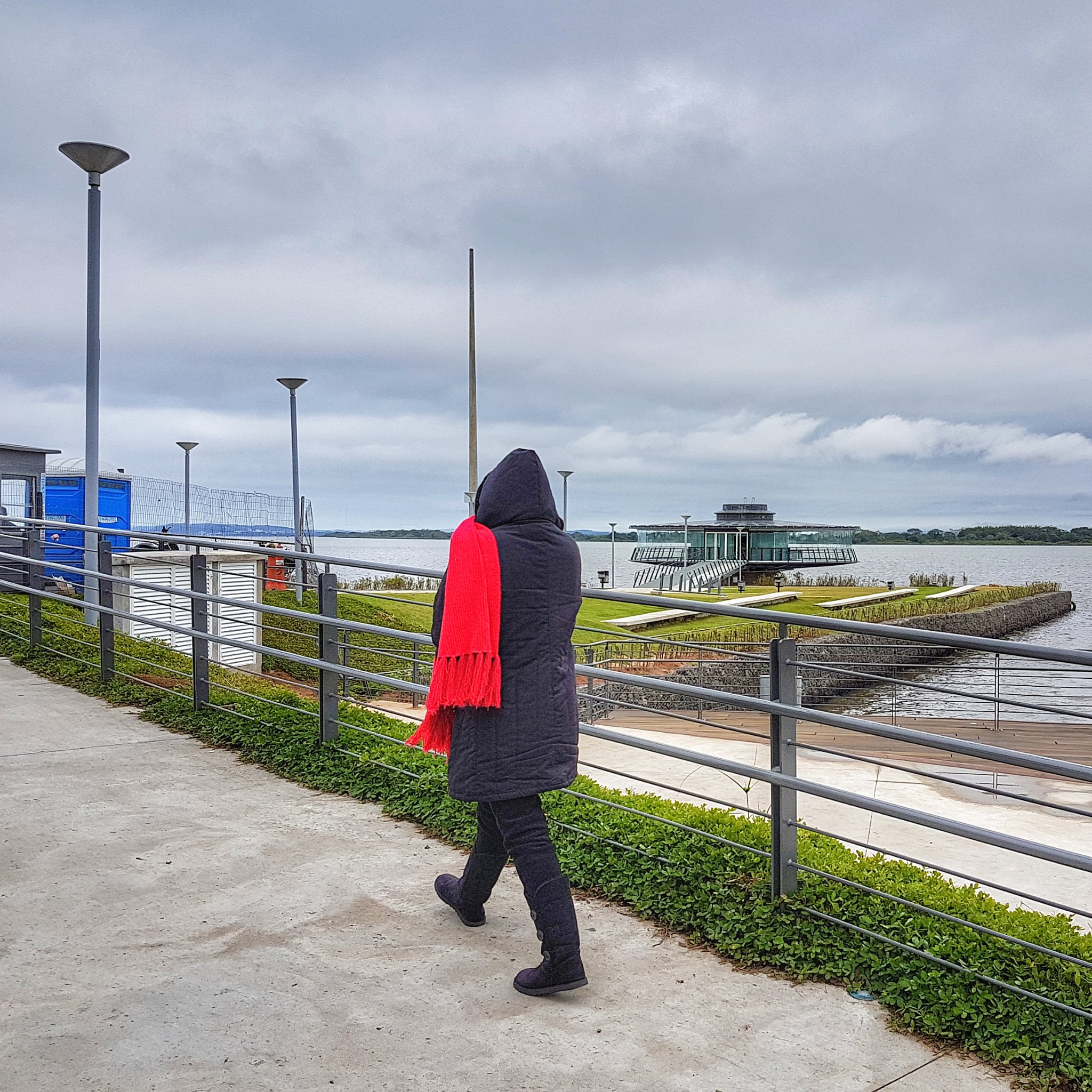 DexS7C-W0AI5xAZ.jpg:large