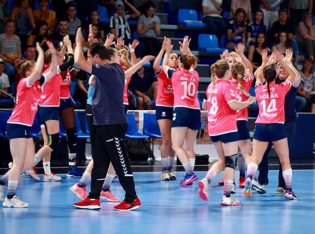 mhb_feminin's tweet photo. Elles l'ont fait @HBF_JM en Nationale 1! @MidiLibreSports @SurMtpJournal @Montpellier3m @FemmesDeSport @femix @Femmes_Sportive @LudovicFabregas @anquetil_art @Sam_Blhcn @CyrilDumoulin MERCI A VOUS https://t.co/5bovZb1MCr