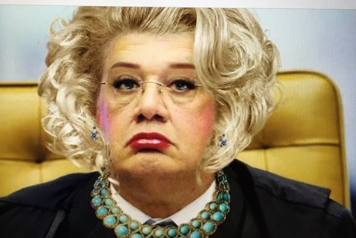 José Simão (@jose_simao) on Twitter photo Gilmar montado pra Parada Gay! Gilmar montado pra Parada Gay!