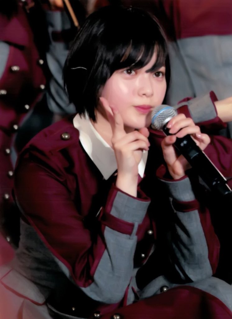 m4n6b's tweet photo. パフォーマンスしてる平手友梨奈が見たい https://t.co/uqhWpo2PWV