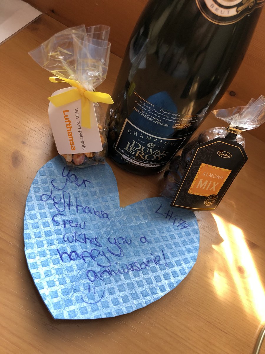 MrTemple's tweet photo. What a lovely surprise from our LH477 @lufthansa cabin crew! #spoiled #14yearsandcounting #hellomunich https://t.co/LzjaBINL5p