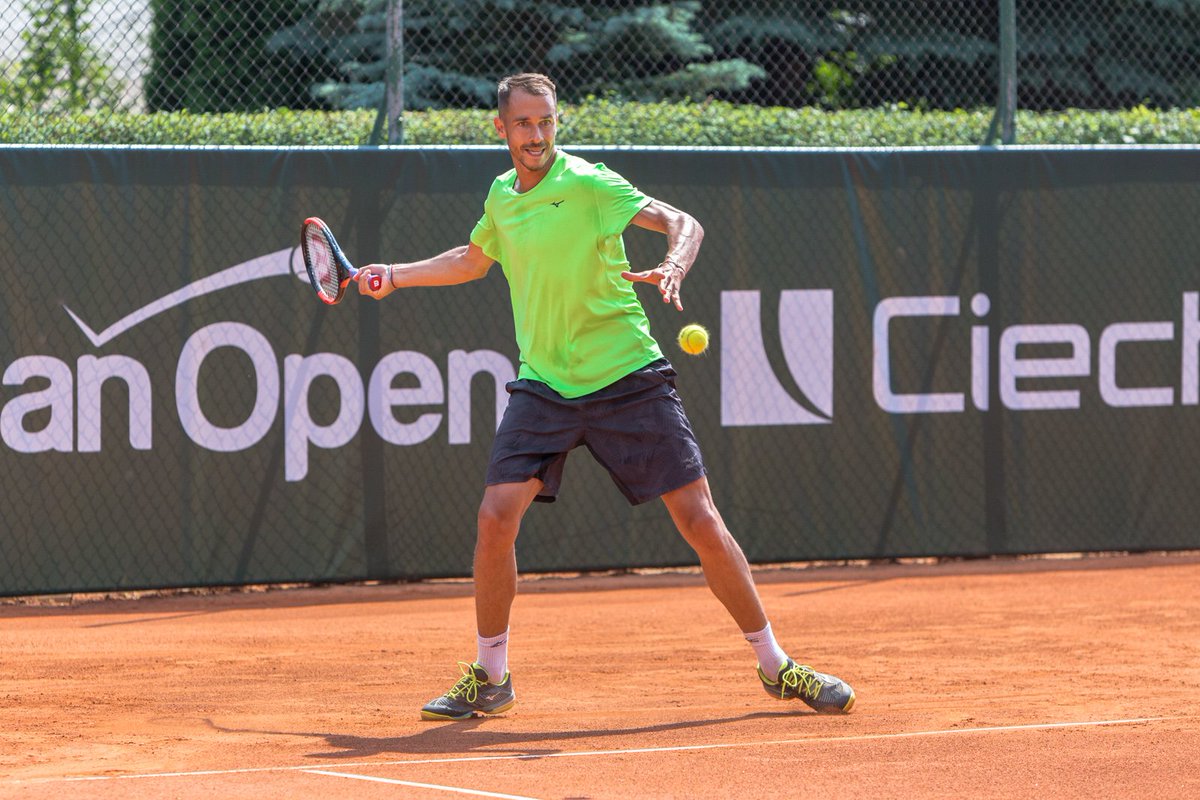 poznanopen's tweet photo. Lukas Rosol 🇨🇿 [3] def. Norbert Tadyszak 🇵🇱 [WC] 6:3, 6:2 
#1stRound #qualifying #PoznanOpen2018 https://t.co/mF7rdes5eV