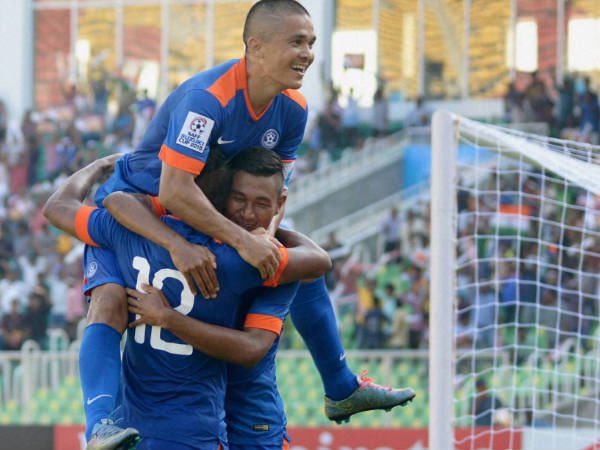 jejefanai's tweet photo. Tomorrow @chetrisunil11 will join a very elite group of players who have played 100 international matches. Come out and support the Indian team and make it a special night at Mumbai Football Arena #Chhetri100 #backtheblue #INDvKEN #⚽️🇮🇳 #JJ12 https://t.co/GeCn9EsIZ2
