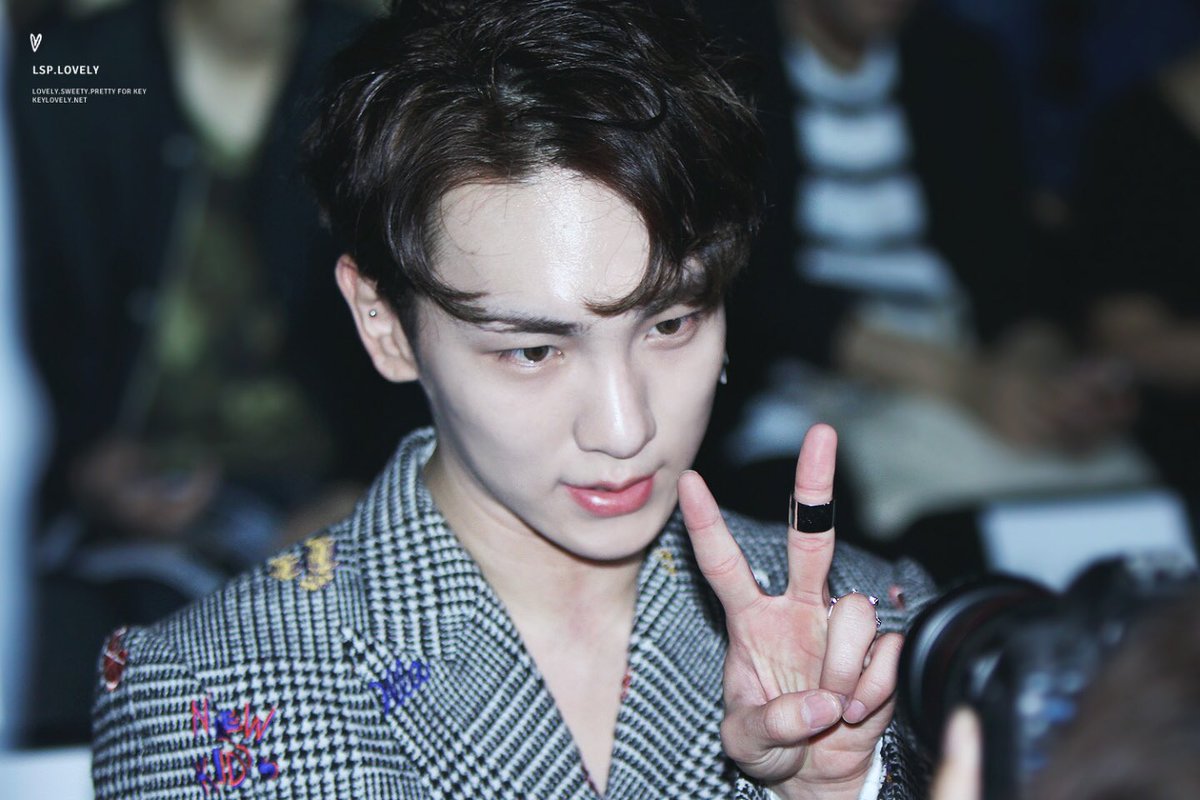 cold_i_dol's tweet photo. 101. 샤이니 키
김기범은 무엇으로 형용할 수가 없다. https://t.co/IdZU7c2xU9
