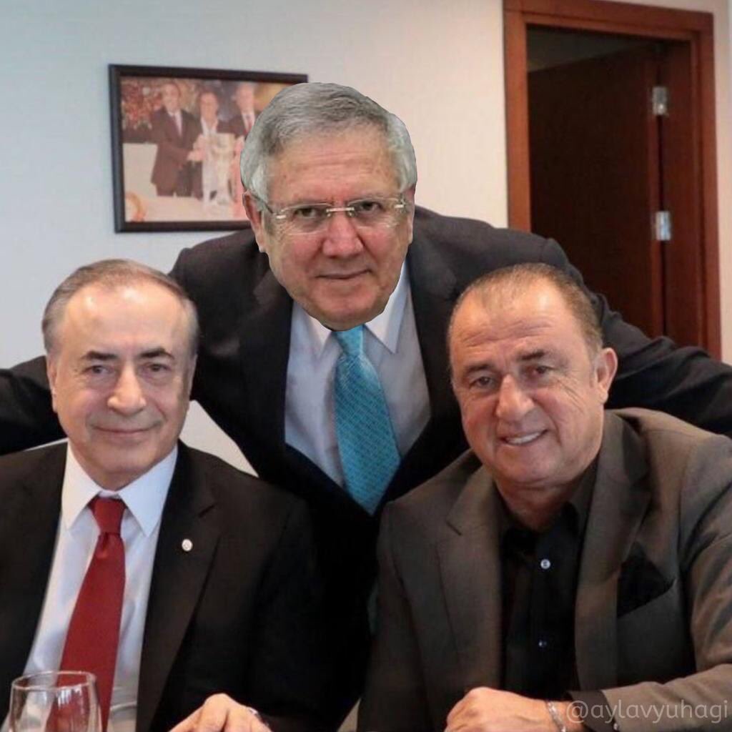 FENERBAHÇE KONGRESİNDE BULUNAN GALATASARAYLI KARDEŞLERİMİZE SESLENİYORUZ..

SANDIKLARI TERK ETMEYİN. HİLE YAPILABİLİR.

AZİZ YILDIRIM VE EKİBİ BU SEÇİMİ KAZANAMAZSA ŞAİBE ARAYACAĞIZ.

LÜTFEN GALATASARAYLI KARDEŞLERİMİZ SANDIKLARI TERK ETMEYELİM.