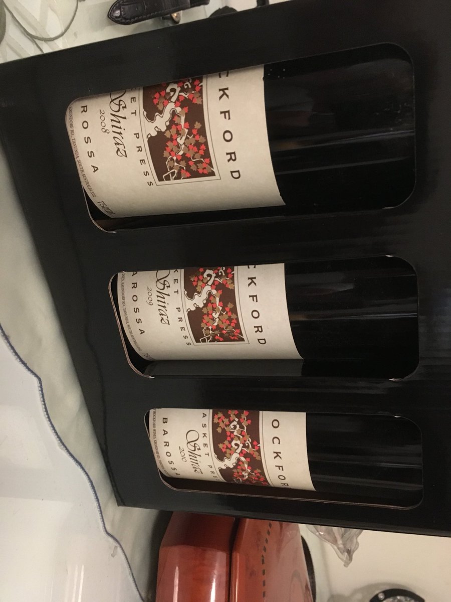 phi80617663's tweet photo. Feeling special.... gift from Samantha https://t.co/2B2IQih6z7