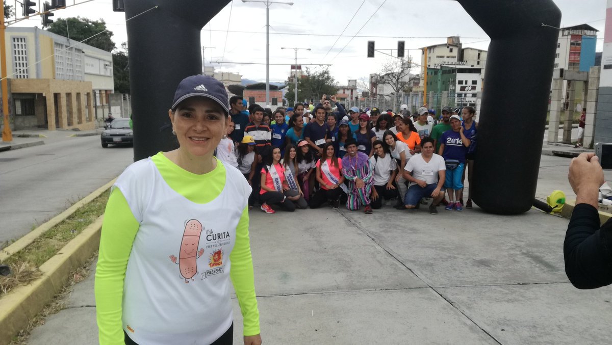 leoperiodista's tweet photo. Merideños caminamos en defensa del  @IAHULAOFICIAL..#TodosSomosIahula,#5KIAHULA https://t.co/cHw3rM6L7j https://t.co/AW1mcZHAsw