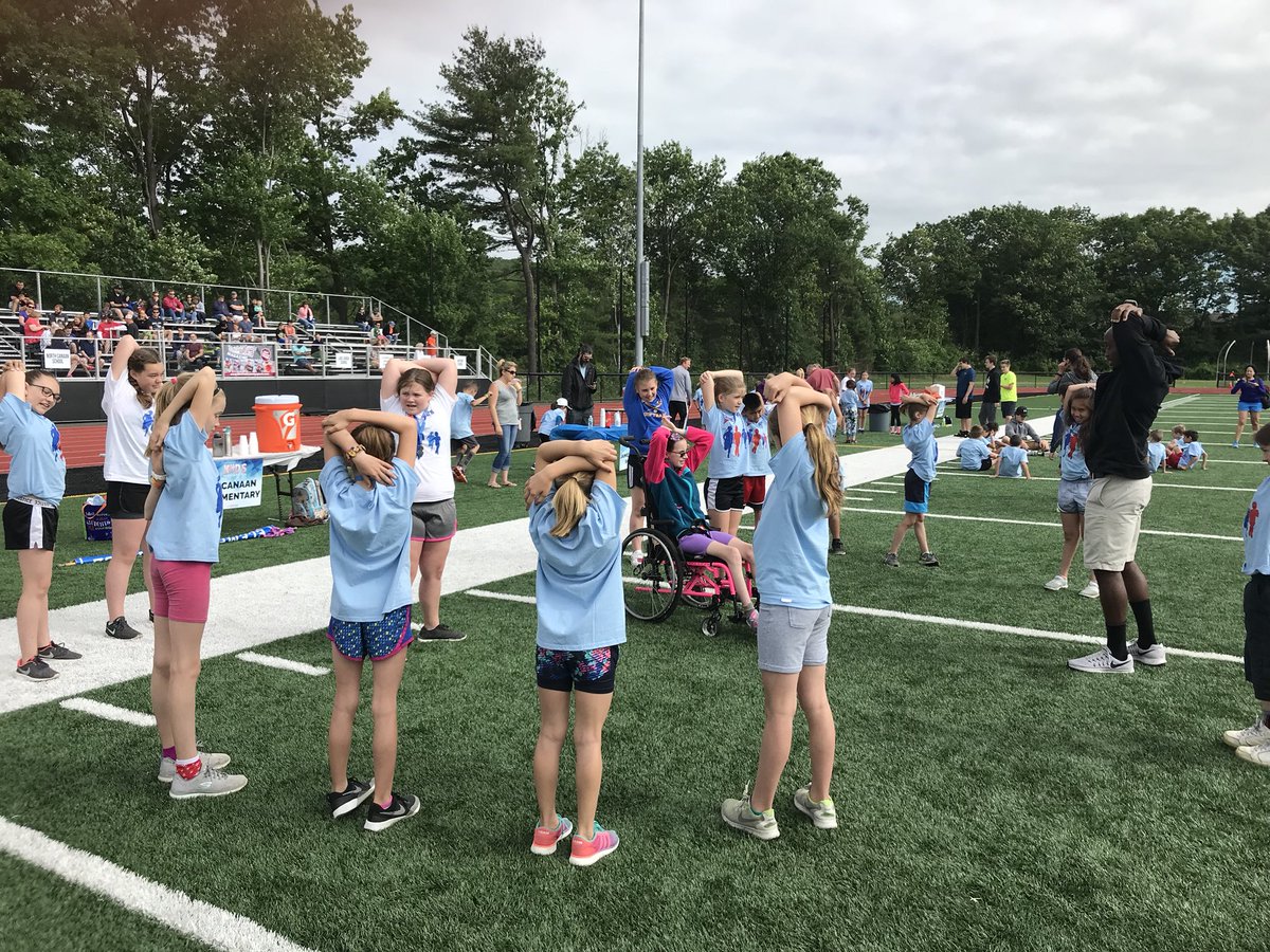 NCESKnights's tweet photo. Congratulations NCES runners. #ncesknights #SundayMorning #kidsmarathon #kidstrong https://t.co/ficbw7rx5j