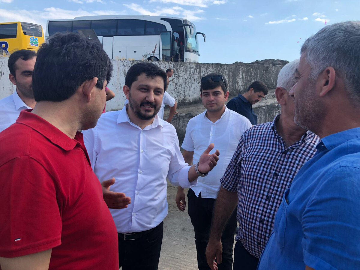 ÖMER AKBAŞ 🇹🇷 (@omerakbas07) on Twitter photo Demre Çayağzı Limanındayız.
Yat ve tekne sahibi Demreli esnaflarımıza hayırlı işler diledik.
#MilleteHizmetYolunda
<a href="/MevlutCavusoglu/">Mevlüt Çavuşoğlu</a> <a href="/ethemtas/">Av. İbrahim Ethem TAŞ 🇹🇷</a>
<a href="/UnalARIKAN/">Ünal Arıkan</a> Demre Çayağzı Limanındayız.
Yat ve tekne sahibi Demreli esnaflarımıza hayırlı işler diledik.
#MilleteHizmetYolunda
<a href="/MevlutCavusoglu/">Mevlüt Çavuşoğlu</a> <a href="/ethemtas/">Av. İbrahim Ethem TAŞ 🇹🇷</a>
<a href="/UnalARIKAN/">Ünal Arıkan</a>