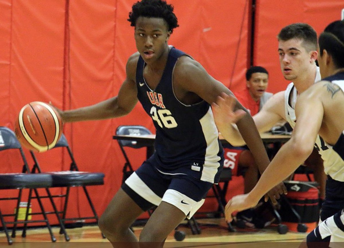 Big time congrats to #illini 5-star recruit Ayo Dosunmu for making the 1st cut #USABMU18 @TheMacIrvinFire @AyoDos_11 @prettybrngurl photo by Xavier Sanchez