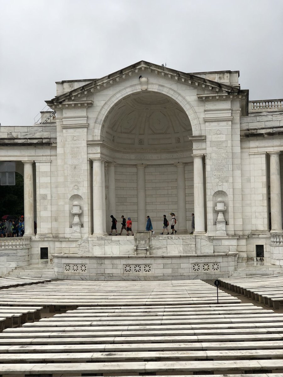 DVMS_8th_Grade's tweet photo. A rainy start to the morning, but Arlington National Cemetary was a great way to begin the day. #dvmscelebrates @DMSPanthers https://t.co/9IoVugVFl1