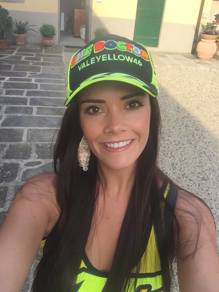 Nikki Lindeque tweet media