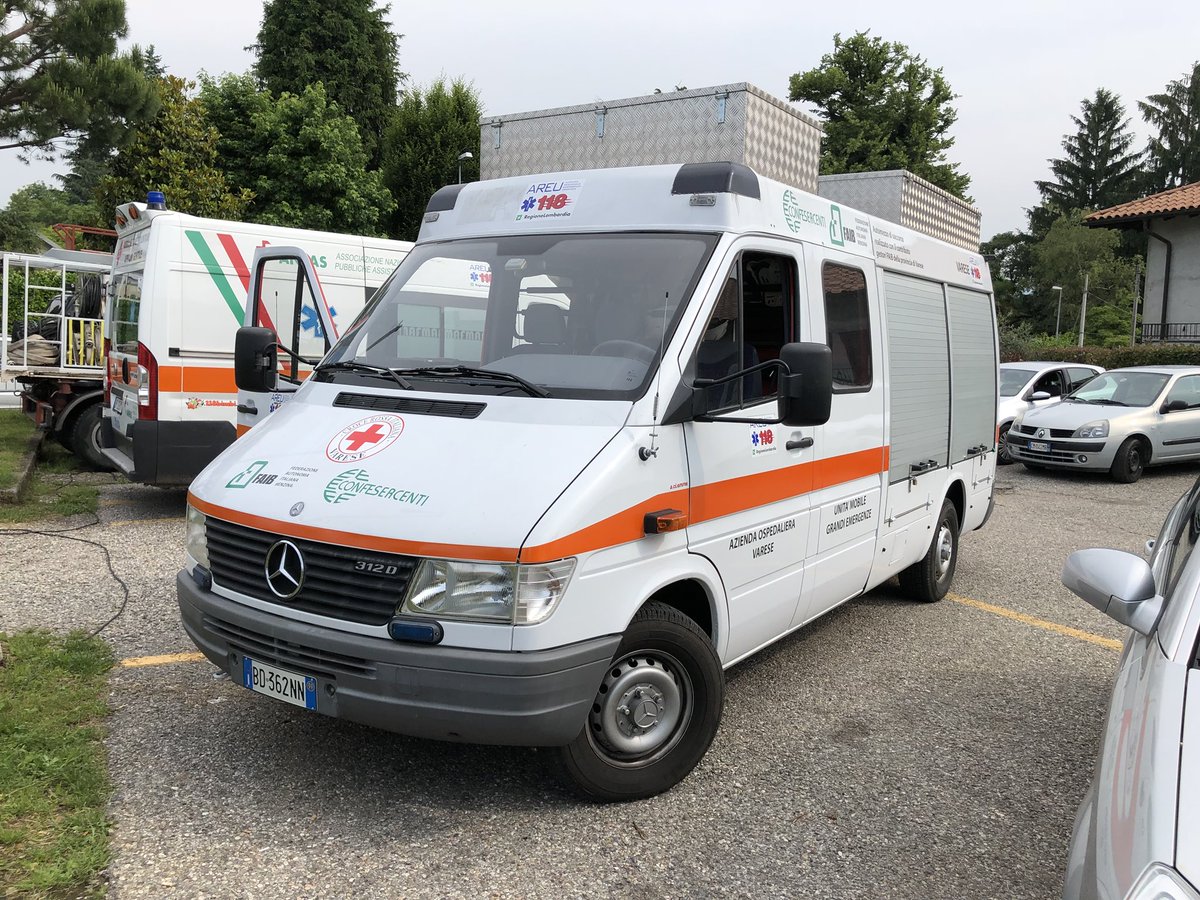 PCCantello's tweet photo. [03.06/10:30]⚪️ #PCCAnt - INFO⚪️  #cantello #SIMULIMPARANDO2018 🦉⛺️ area #emergenze croce rossa https://t.co/NTT15PaDul