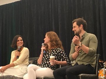 RebeccaMaderBR's tweet photo. 📸 • Três bebês lindos e felizes no painel de hoje 💕 — Via @goldforever23  #OUATORL https://t.co/xMH7xxU2tZ