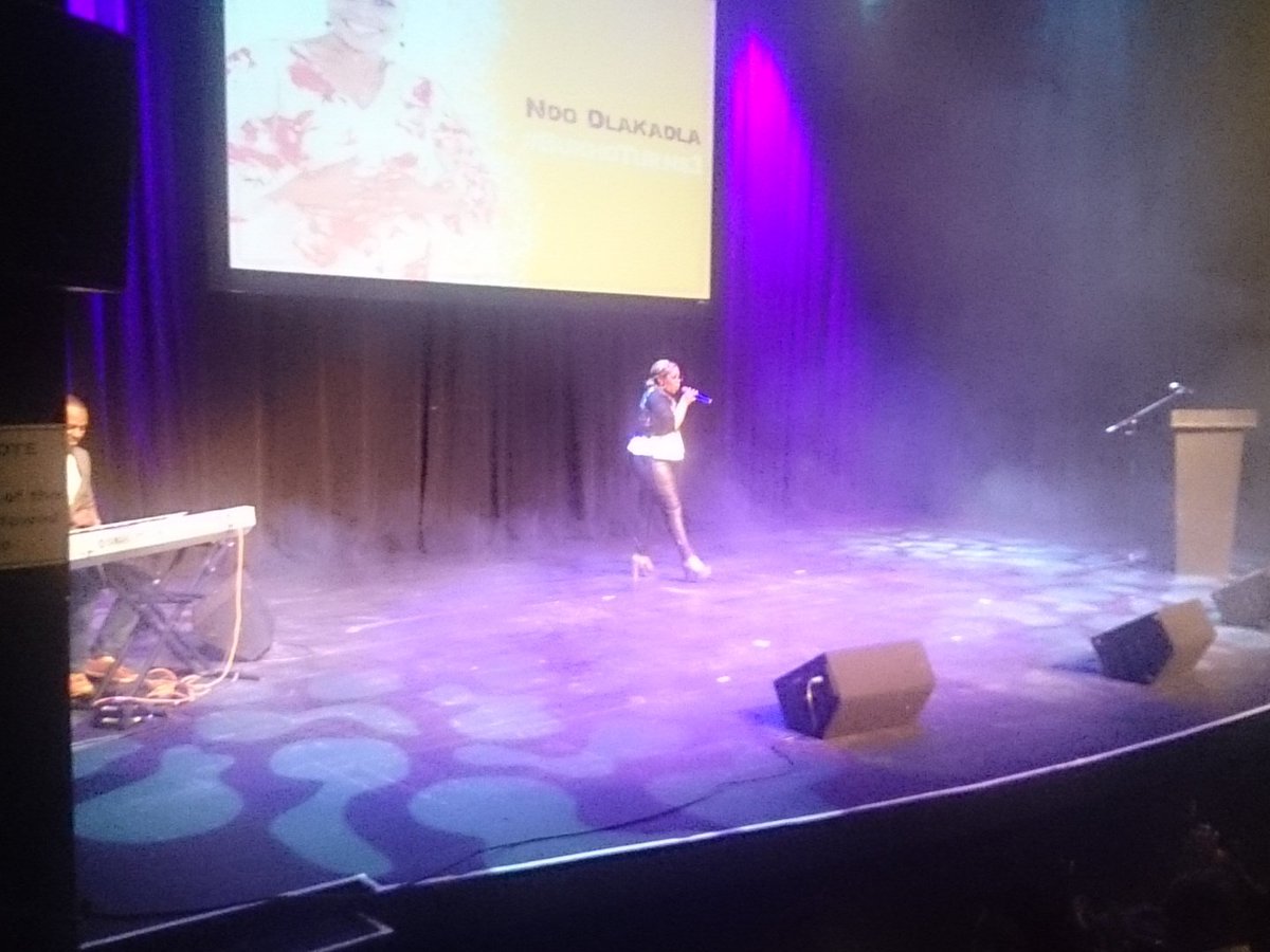 thami3t's tweet photo. "@BukhoBami: Ndo Dlakadla is now on stage. The atmosphere is electrifying. 
#BukhoTurns3 https://t.co/EeEG59a2yv"

Ndo a great musician