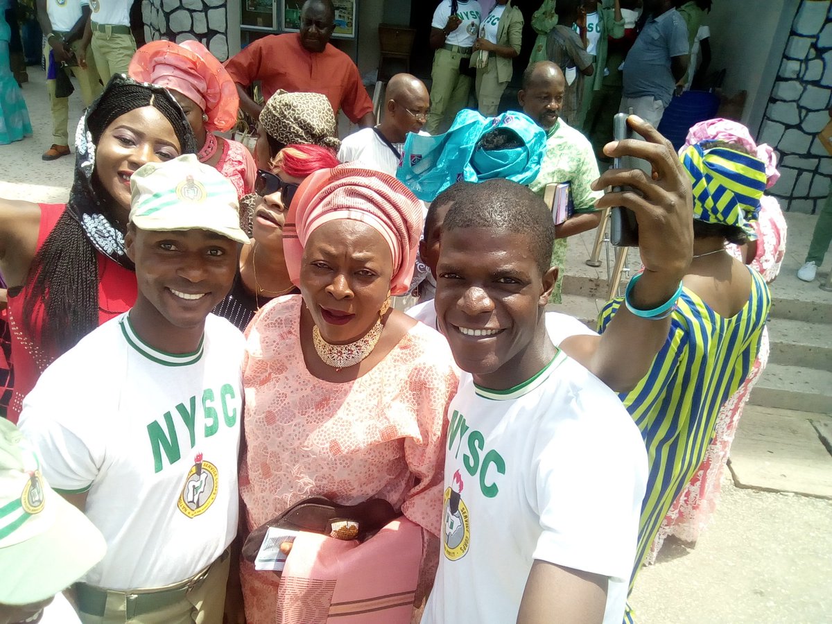 Bjohnny and King Julius with State Coordinator, Niger State, Mrs T. I. Arokoyo after NYSC@45 Thanksgiving @nysc_ng