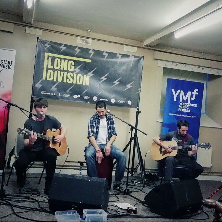 FloodHounds's tweet photo. Quality day at @Long_Division_ yesterday!
Huge thanks to Tom from @RogueSiesta for filling in for Loz
Rogue Siesta are off supporting The Beat at @O2AcademySheff tonight, message them for guestlist!

Nice one to @Paul_Littlewood for sorting us the gig.
📷 by James Boyer https://t.co/Cis57NlmiC