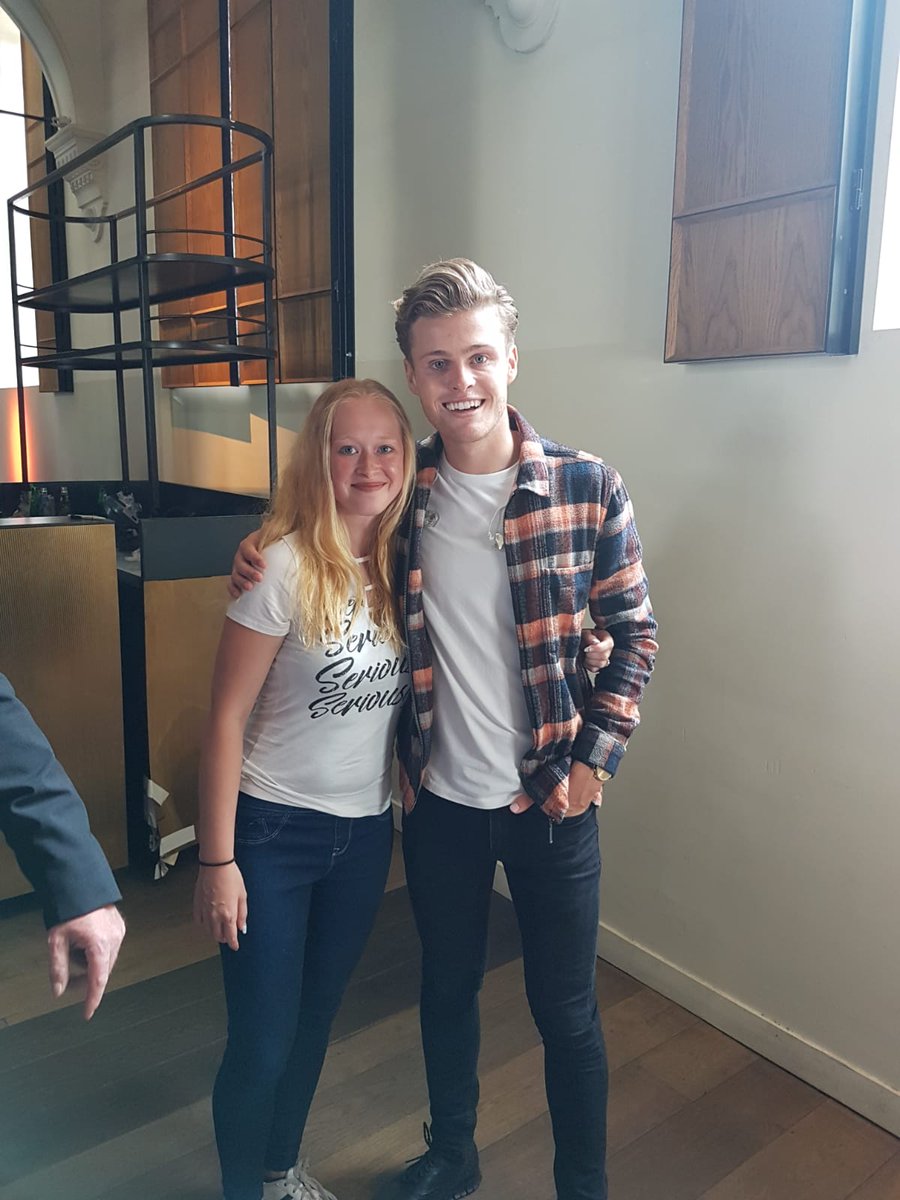 naomistuts1's tweet photo. Was leuk om je weer te zien @KAJVANDERVOORT  nu gauw weer naar mijn kleine meid toe https://t.co/sOryfjccSd