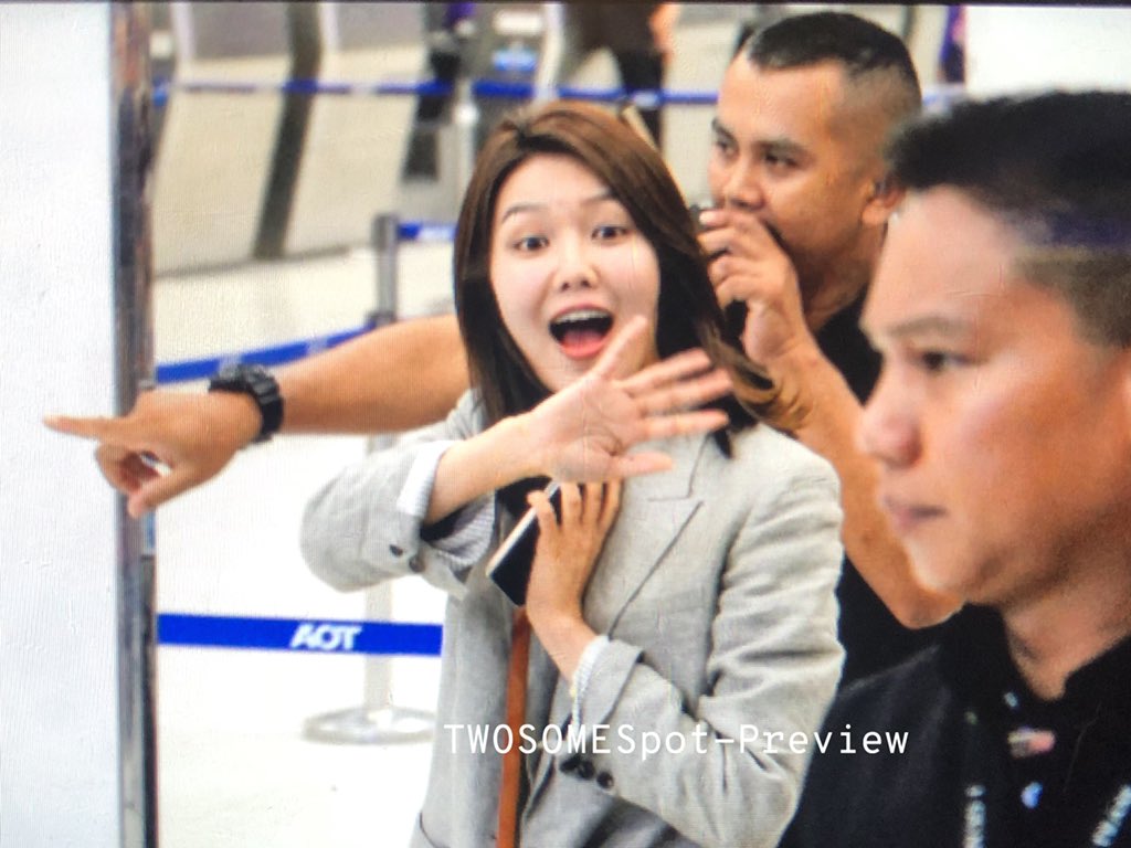 twosome_spot's tweet photo. 180603 safe flight 🛫#Choisooyoung1stFMinBkk https://t.co/3pdXUhe4VN