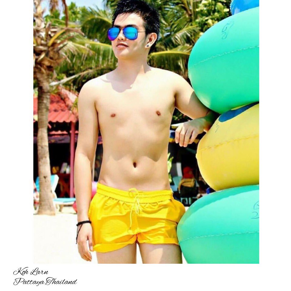dhimp_le's tweet photo. #beach #pinoy #summer #pattaya #Thailand https://t.co/j4UJzEfqvJ