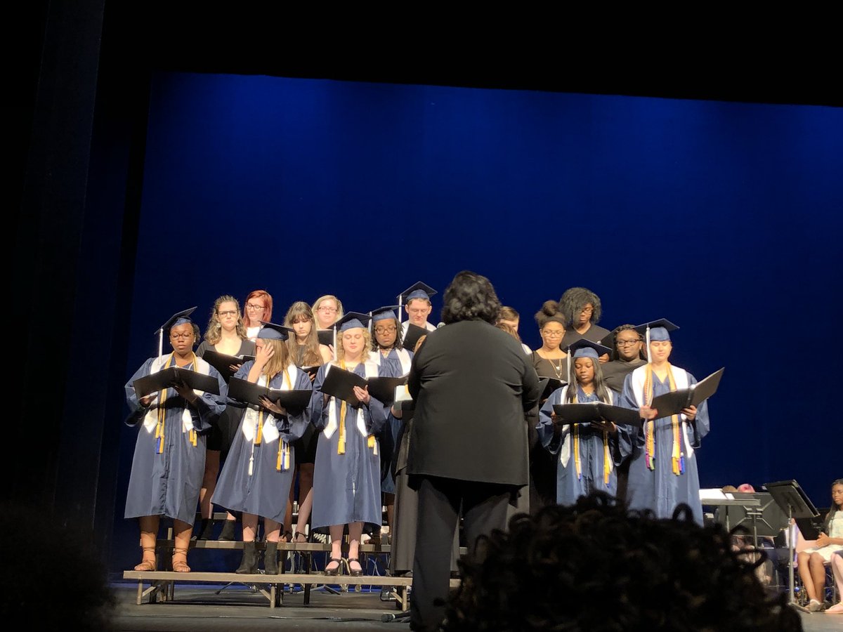 ptanksga's tweet photo. Thank you to all the seniors who attended the Baccalaureate service today! 5 more days seniors!!🎓🎊 https://t.co/OPGHqe6uyp