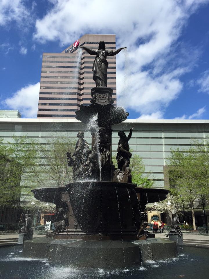 CincyMuseum's tweet photo. Our #WalkingTours cover a variety of interests &amp; captivate individuals, families &amp; groups. #WalkCincinnati: https://t.co/cEeHgiq6Iu. June features Downtown, Northside and more! https://t.co/6wGFkong4R