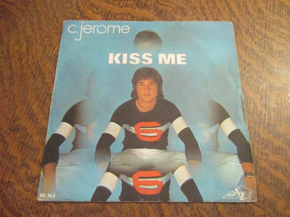 Generations7080's tweet photo. Il était n°1 hier...
Le 03 juin 1972 C Jérôme était numéro 1 avec 🎶Kiss Me 🎶
#70s #CJerome https://t.co/d3OmJTgfZf