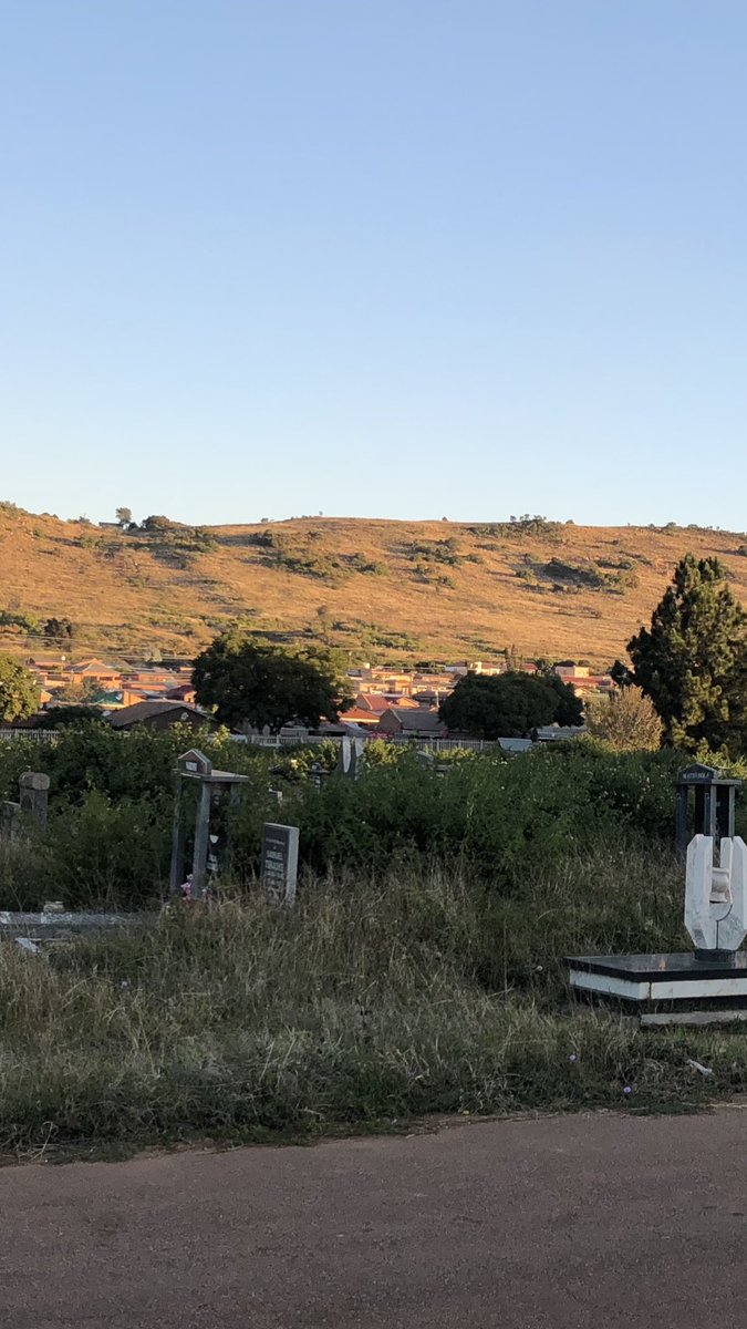 Abramjee's tweet photo. Atteridgeville Cemetery. Nothing has been done as yet. Poor conditions. @SollyMsimanga @CityTshwane #ImproveServiceDelivery @RekordNewspaper @pretorianews @SABCNewsOnline @GDCoGTA @GautengProvince @David_Makhura https://t.co/CEoRyW86q8