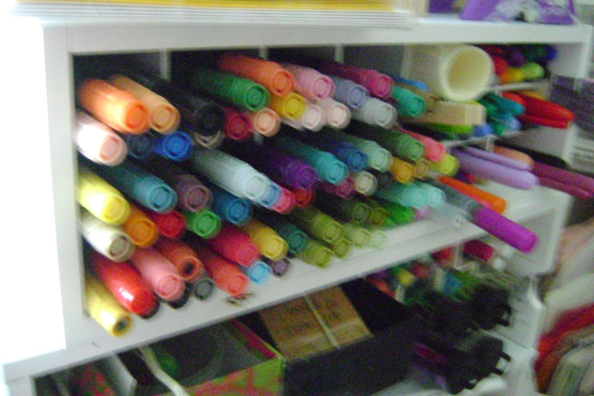 mynotecards's tweet photo. So many markers and not enough time to use them all! this is only a fraction of the markers I have. Do you love markers like I do?
#art #makers #artlover #cardmarker https://t.co/Wxg8VYdRba