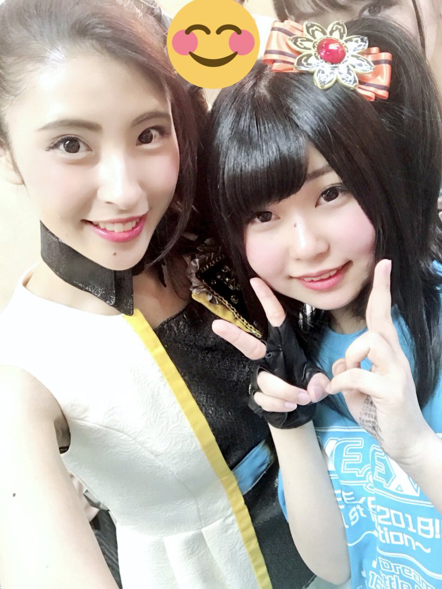 長谷川 唯 んでもって メンバーの鈴木愛唯ちゃん おなじ唯の漢字を持つおんなのこ サイドテールなかまです かわいい髪飾りだなあ ん 上野