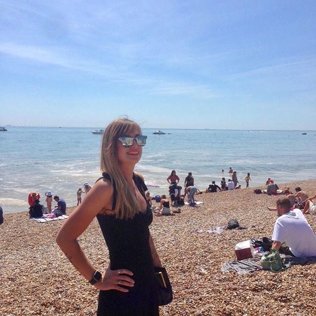 _missharrison's tweet photo. Brighton ☀️ #englishseaside https://t.co/WIuBzxer6B https://t.co/NOtUDQAi6d