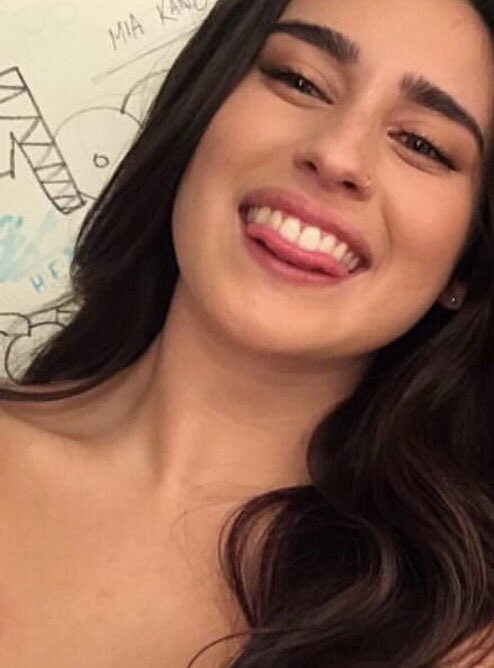 fabi 🇦🇷 || Inactiva por el colegio tweet media