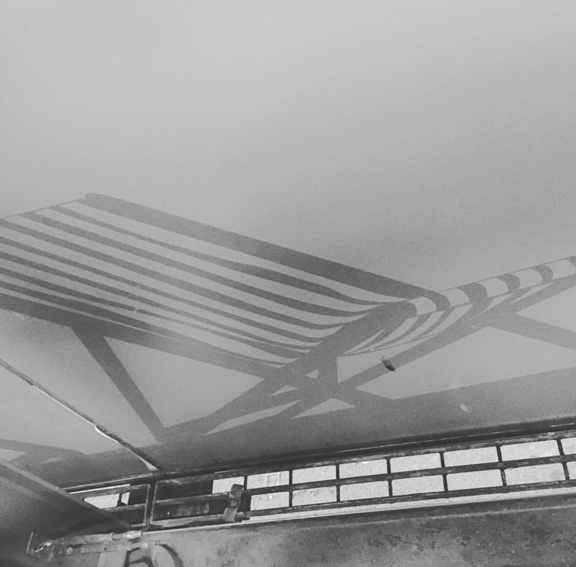 HiKendallCars's tweet photo. Take me to the beach...! #eastcroydon #trainstation #deckchair https://t.co/hweXkfVZdv