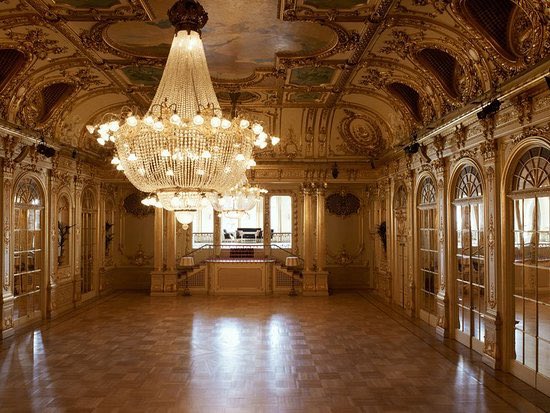 2NMPConcept's tweet image. #architecturevdesign With a rich 140-year history, the Grand Hôtel Stockholm, opposite the Royal Palace &amp;amp; Old Town on the charming Swedish city&apos;s waterfront, is recognized as a &quot;Harper Classic&quot; hotel. #grandhotelstockhom #architecturehistory #hospitalitydesign #swedish #esthetic