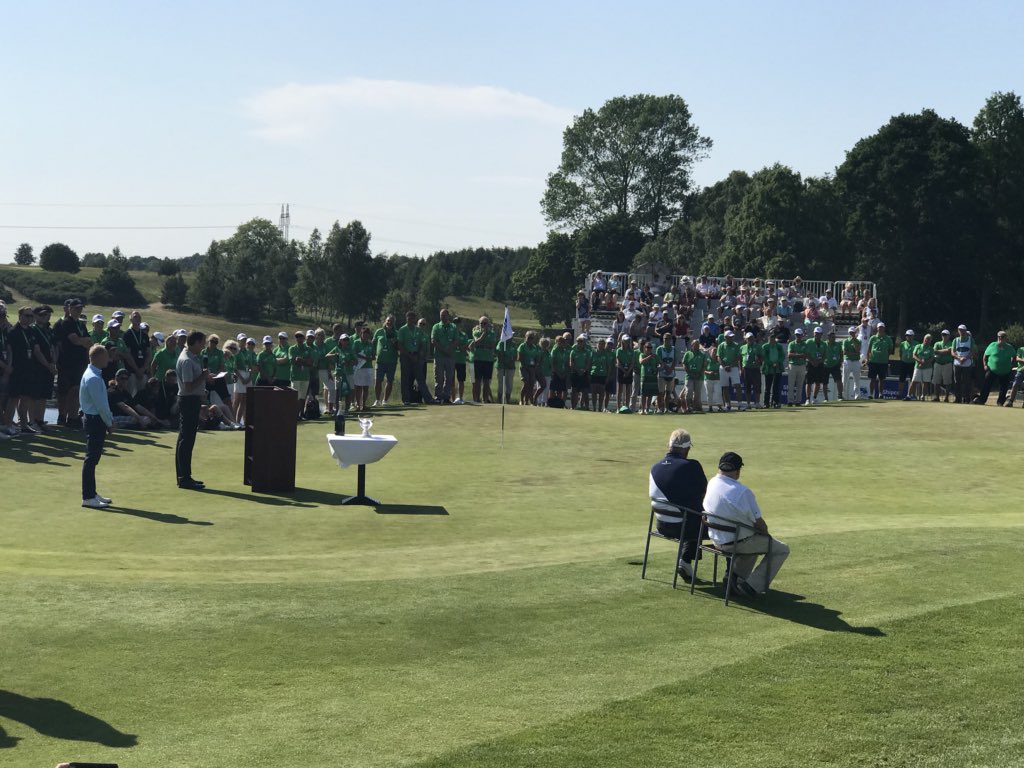 MalcolmGolfTECH's tweet photo. A great closing speech from our #ShipcoMasters winner Colin Montgomerie and @StaysureTour boss @DavidMGolf
Great Tournament, Great Organisation, Big Crowds, most welcoming country, happy week π©π° π©π° https://t.co/gb14IZowbM
