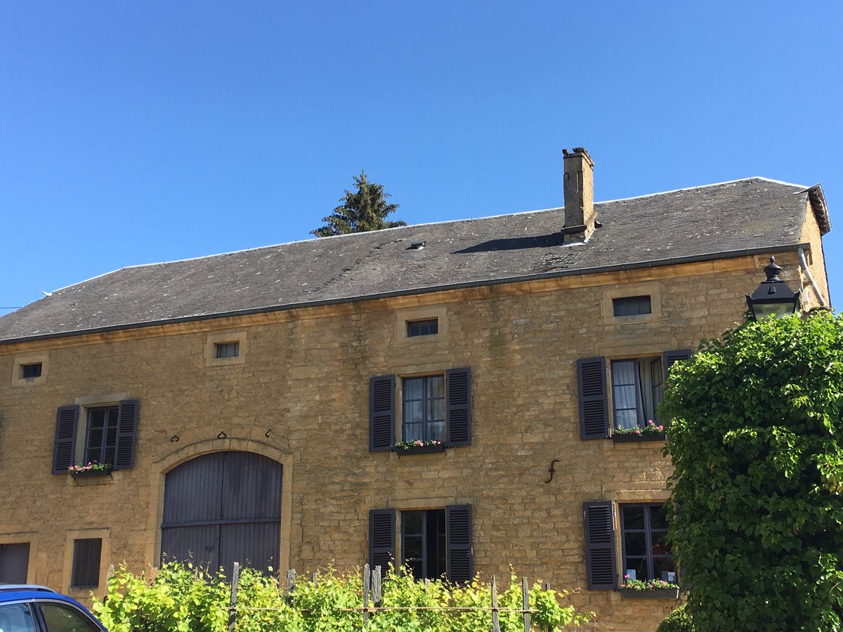 tomcolmant's tweet photo. #Gaume #Torgny #Provence belge https://t.co/lpVffZqOvK