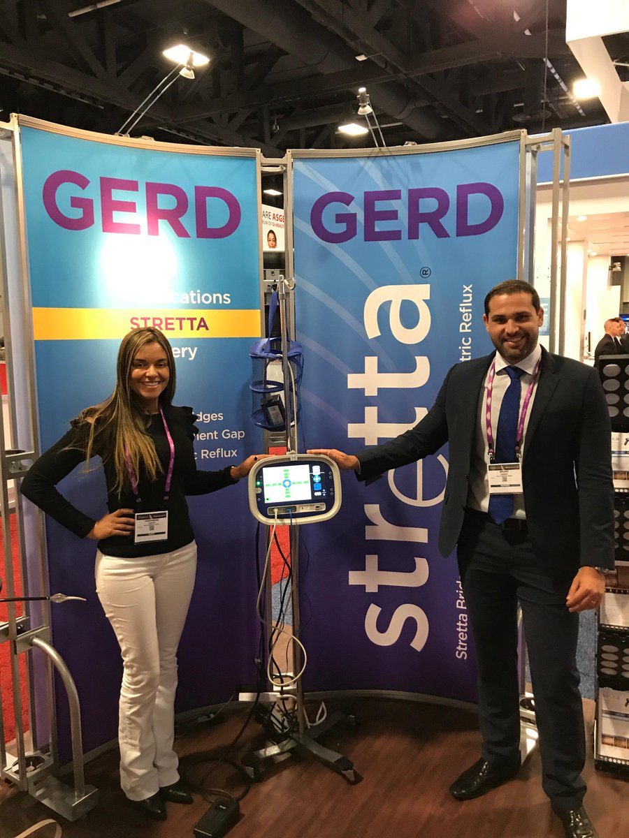 refluxsolutions's tweet photo. Physicians visiting our booth #3001 all the way from Brazil! #DDW2018 #reflux #GERD #LPR https://t.co/pzcf3nDLNB