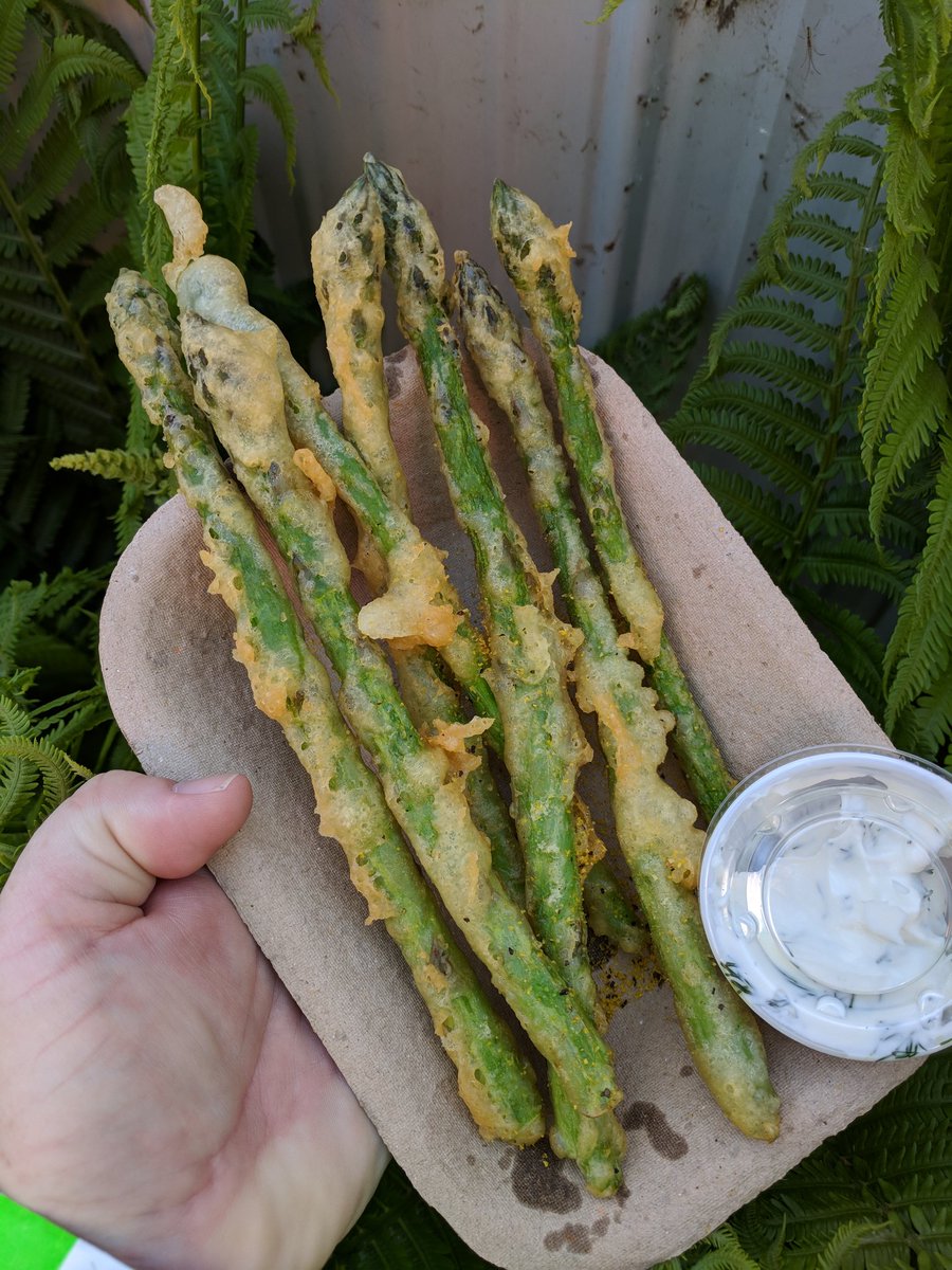 Feel a Sunday family day trip coming on? Head out <a href="/EdgarFarms/">Edgar Farms</a> Asparagus festival! Experience asparagus farming first-hand on a fun wagon ride, watch harvesting in action, and learn how to sort asparagus. (June 3 &amp; June 10)