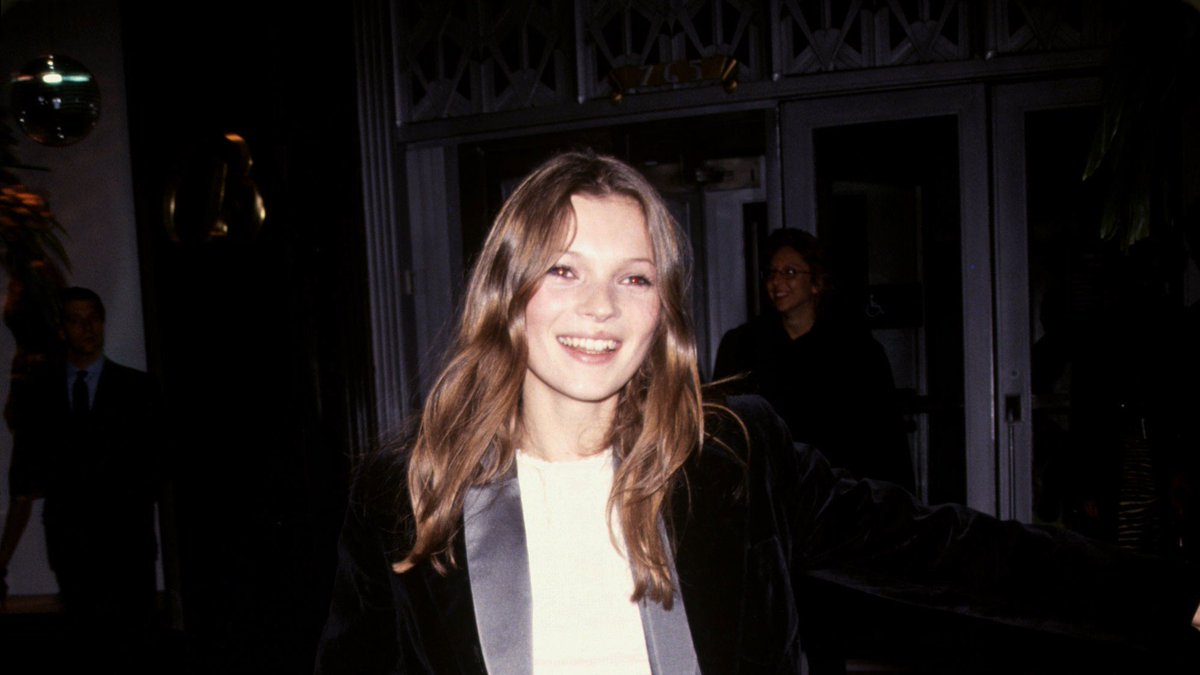 VogueRunway's tweet photo. What the hell happened to personal style? https://t.co/2iGloKgeou https://t.co/FqHidHIX90