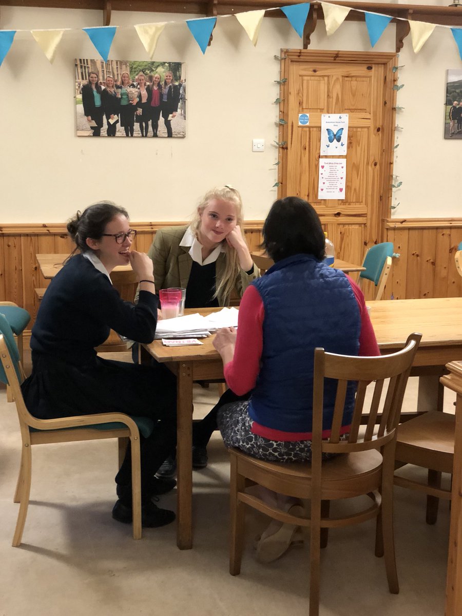 Robertson_Sed's tweet image. GCSE Revision with Mrs P prior to their exam tomorrow #extrasupport