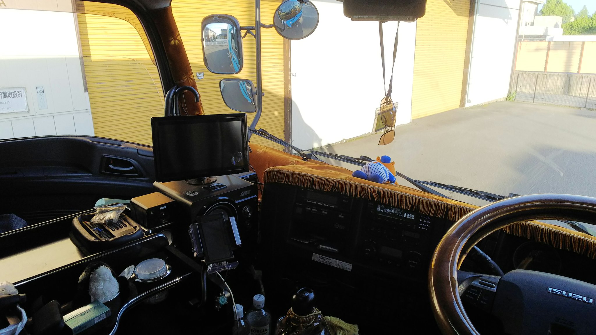 ファイブスターギガ 内装