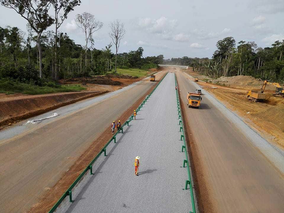 gampsonfranck's tweet photo. #Cameroon is growing🇨🇲#camairdroneboy #drone #africa #dronestagram @camairdronboy https://t.co/izLArFeh7v